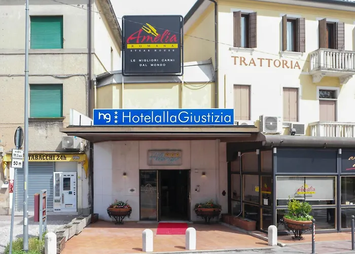 Giustizia 호텔 3*